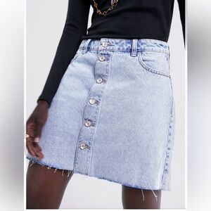 Zara BUTTONED DENIM MINI SKIRT